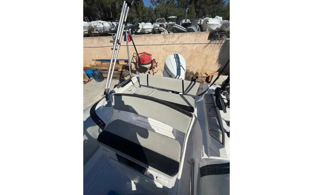 slider 10 Ranieri Cayman 21 Sport