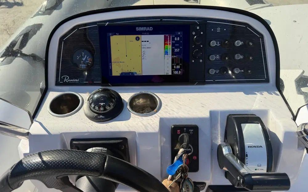 slider 5 Ranieri Cayman 21 Sport