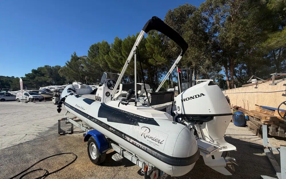 slider 2 Ranieri Cayman 21 Sport