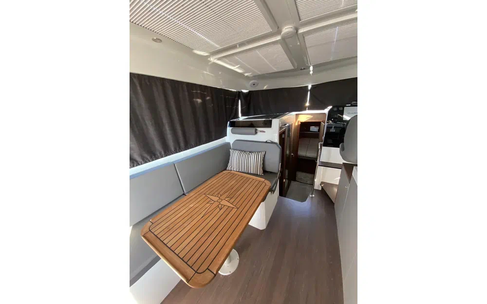 slider 16 Beneteau Antares 11