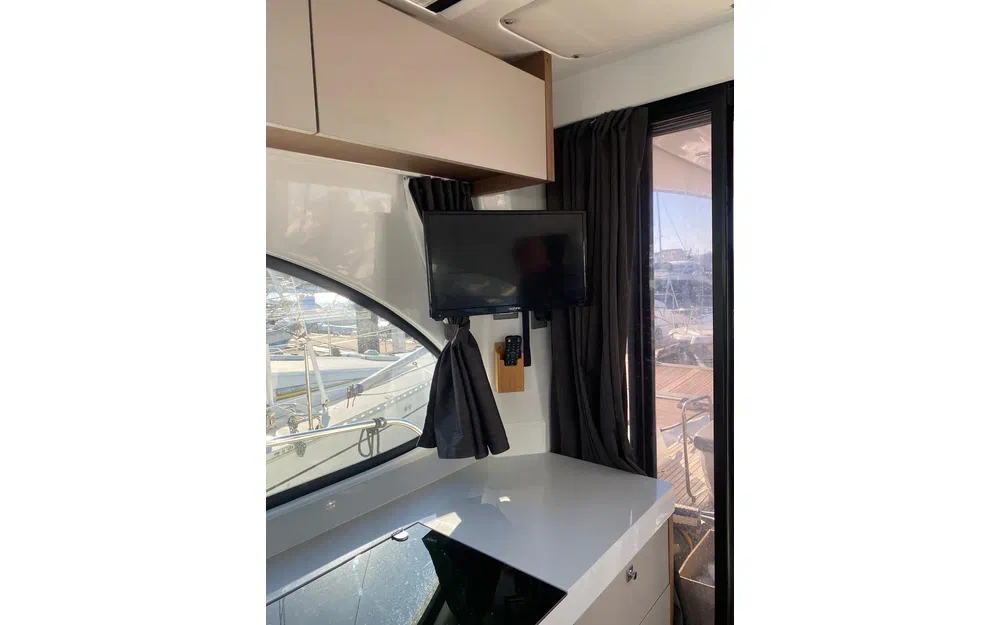 slider 20 Beneteau Antares 11