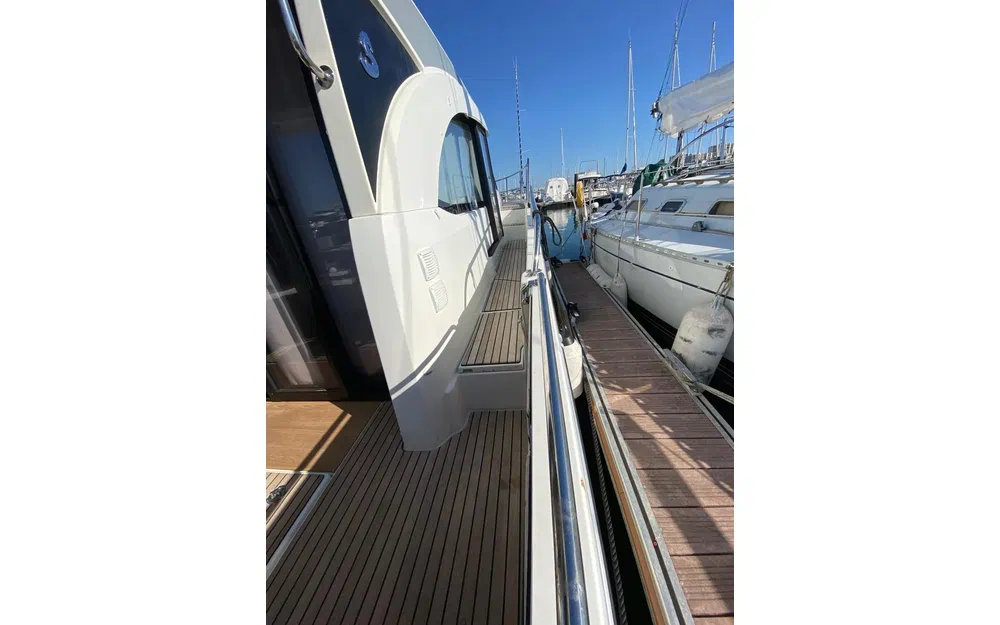 slider 7 Beneteau Antares 11