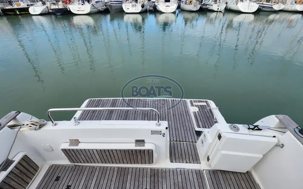 slider 10 Beneteau Ombrine 800