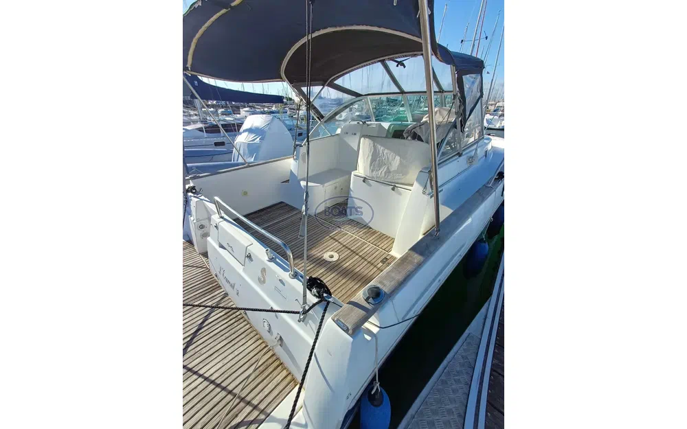 slider 1 Beneteau Ombrine 800