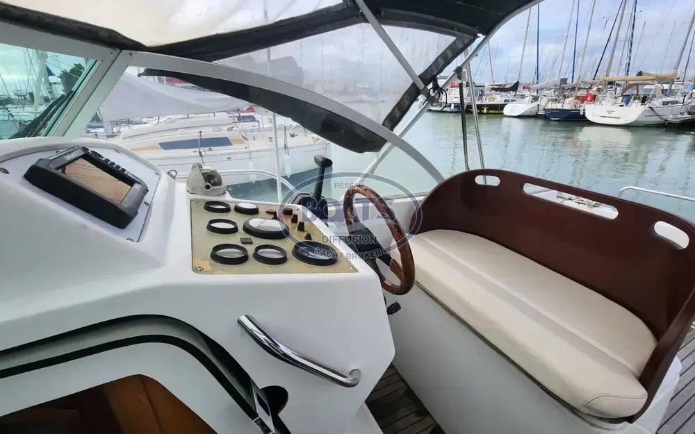 slider 7 Beneteau Ombrine 800