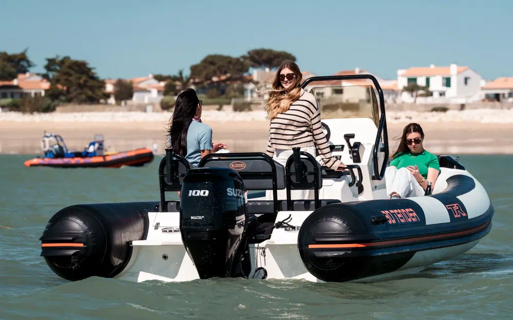 slider 3 3D Tender TR 6 FIRST