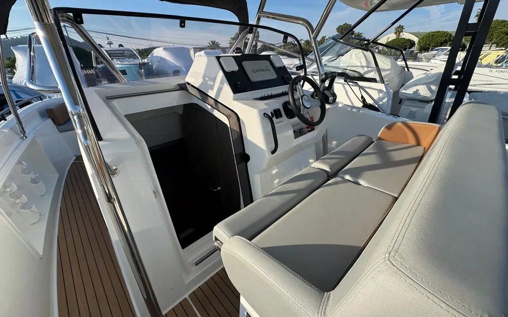 slider 8 Beneteau Flyer 9 sundeck