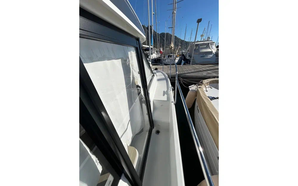 slider 21 Jeanneau Merry Fisher 895 série 2