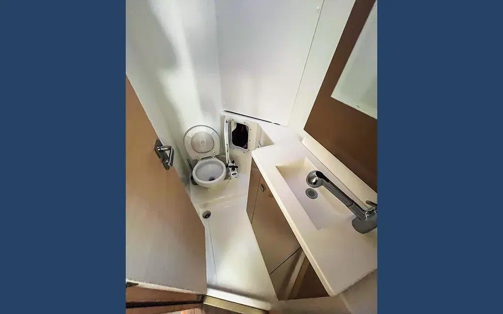 slider 23 Fountaine Pajot Lucia 40