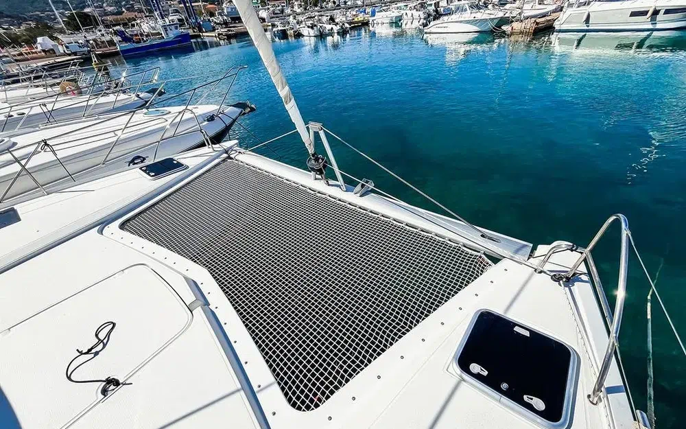 slider 6 Fountaine Pajot Lucia 40
