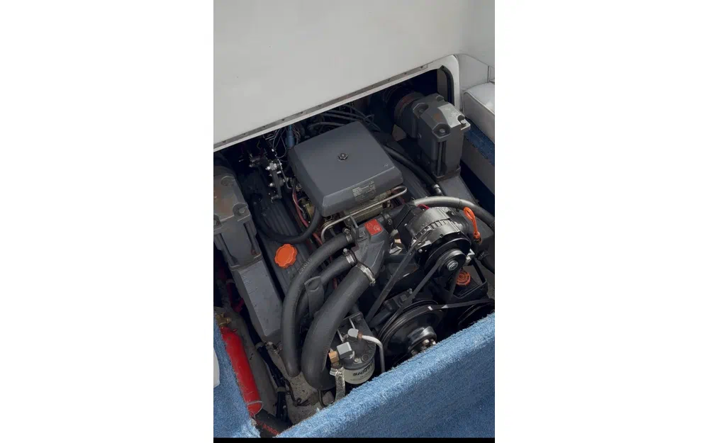 slider 16 Chris Craft 208
