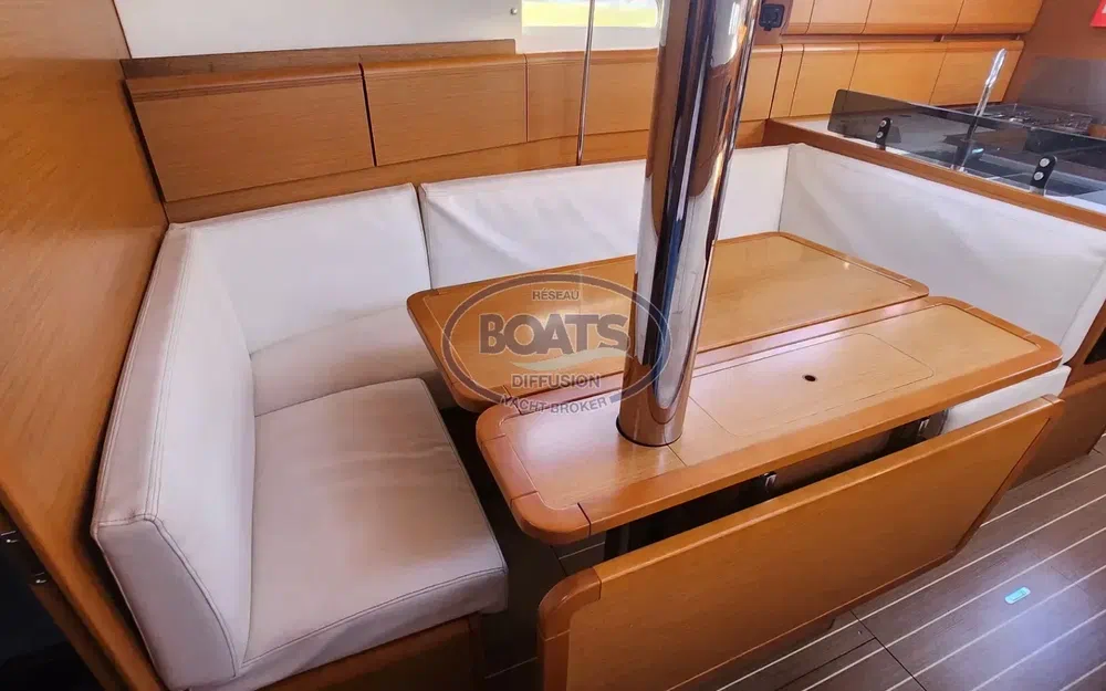 slider 3 Jeanneau Sun Odyssey 379