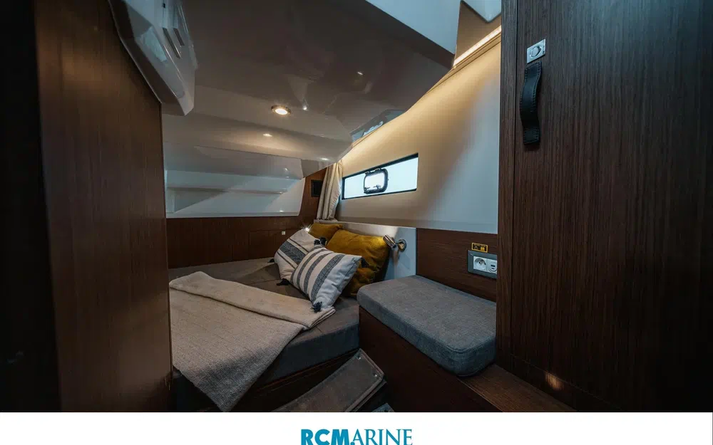 slider 6 Beneteau Antares 9 OB Antares 9 V2