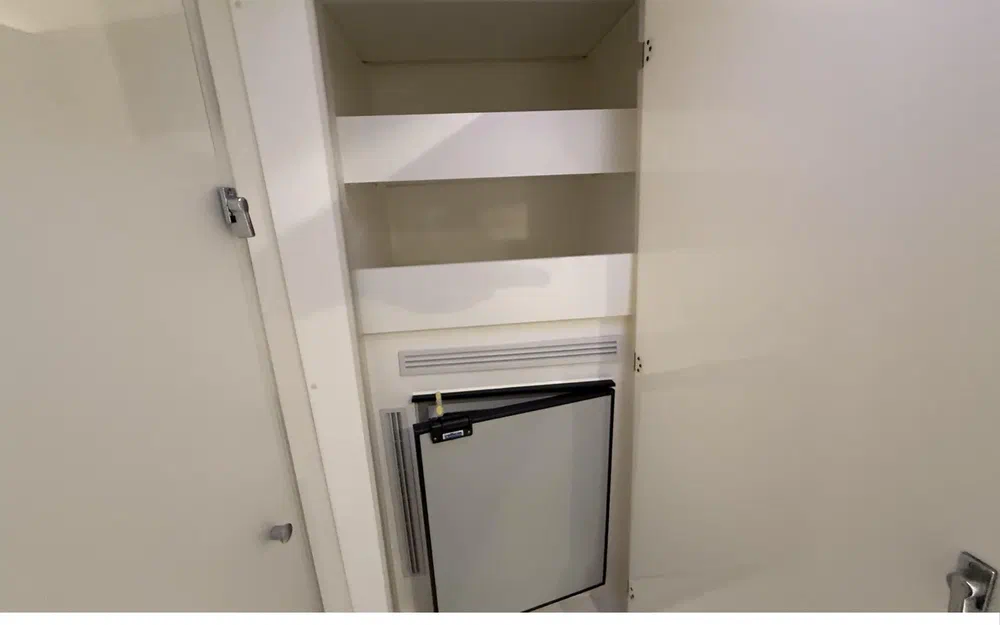 slider 11 Fountaine Pajot Isla 40