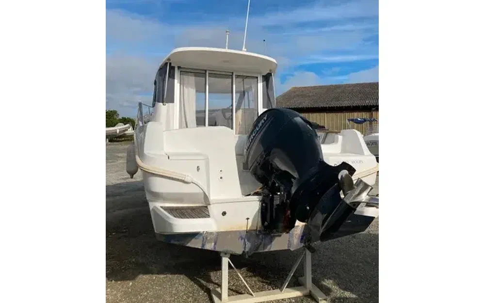 slider 1 Beneteau Antares 780 HB