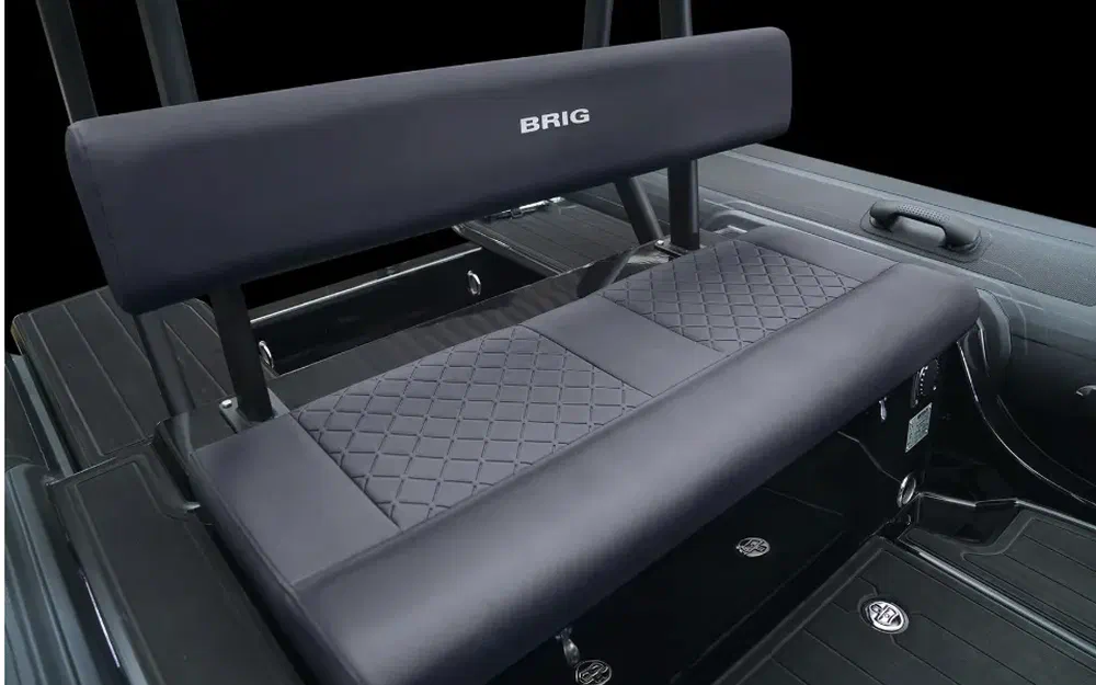 slider 9 Brig Navigator 20