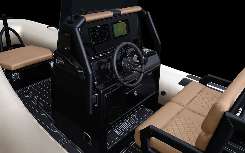 slider 1 Brig Navigator 20