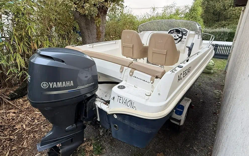 slider 6 Jeanneau Cap Camarat 5.5 WA
