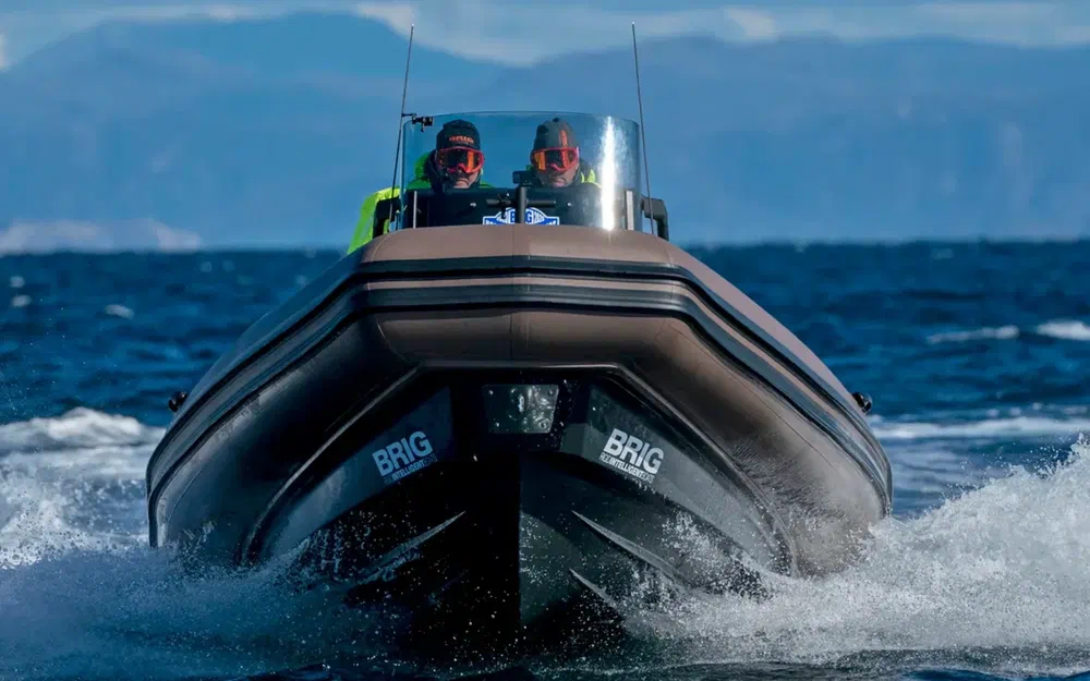 slider 14 Brig Navigator 26