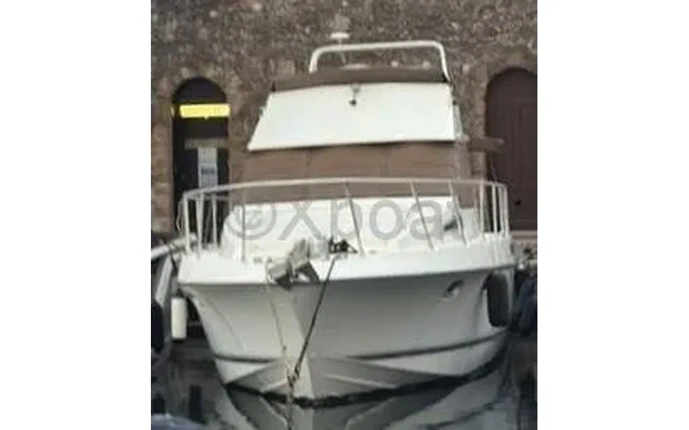 slider 4 Beneteau Antares 11.20 Fly