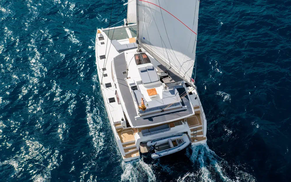 slider 18 Fountaine Pajot FP 51