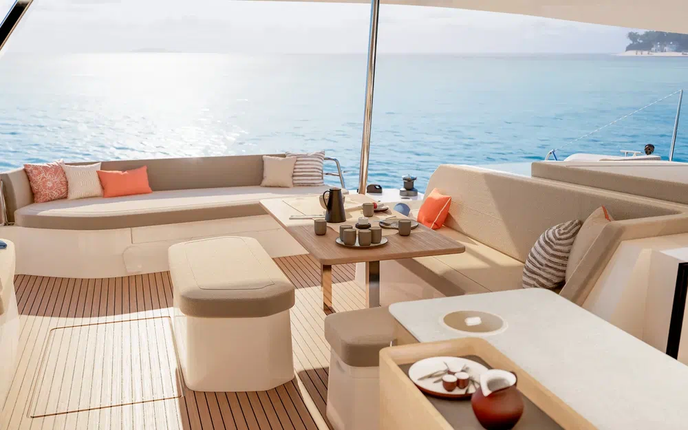 slider 29 Fountaine Pajot FP 48