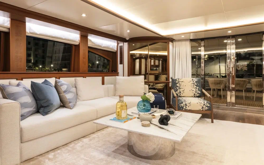 slider 20 Benetti Classic 115