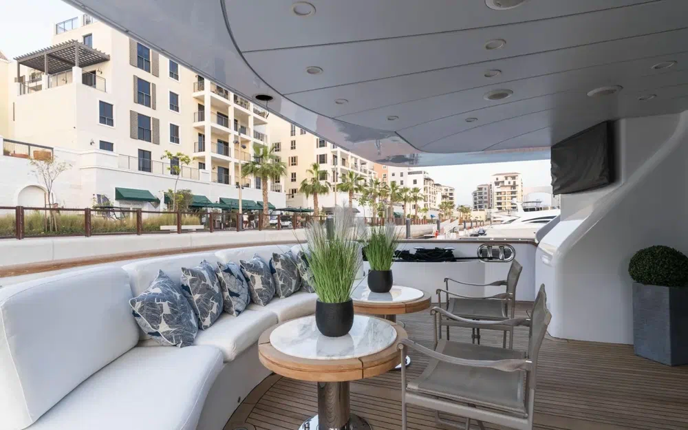 slider 6 Benetti Classic 115