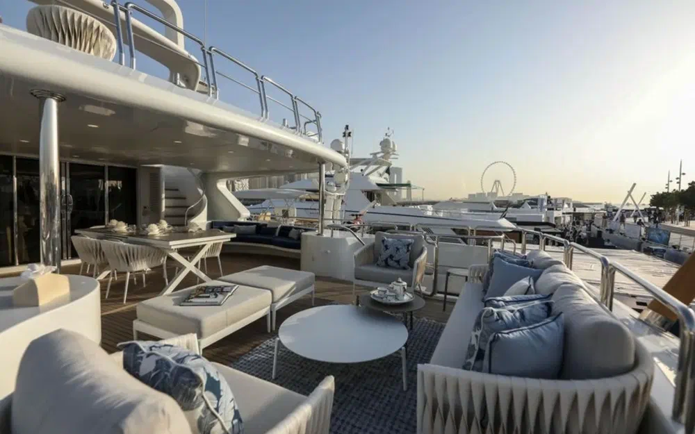 slider 7 Benetti Classic 115