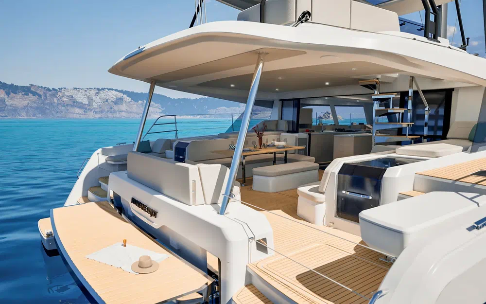 slider 24 Fountaine Pajot FP 55