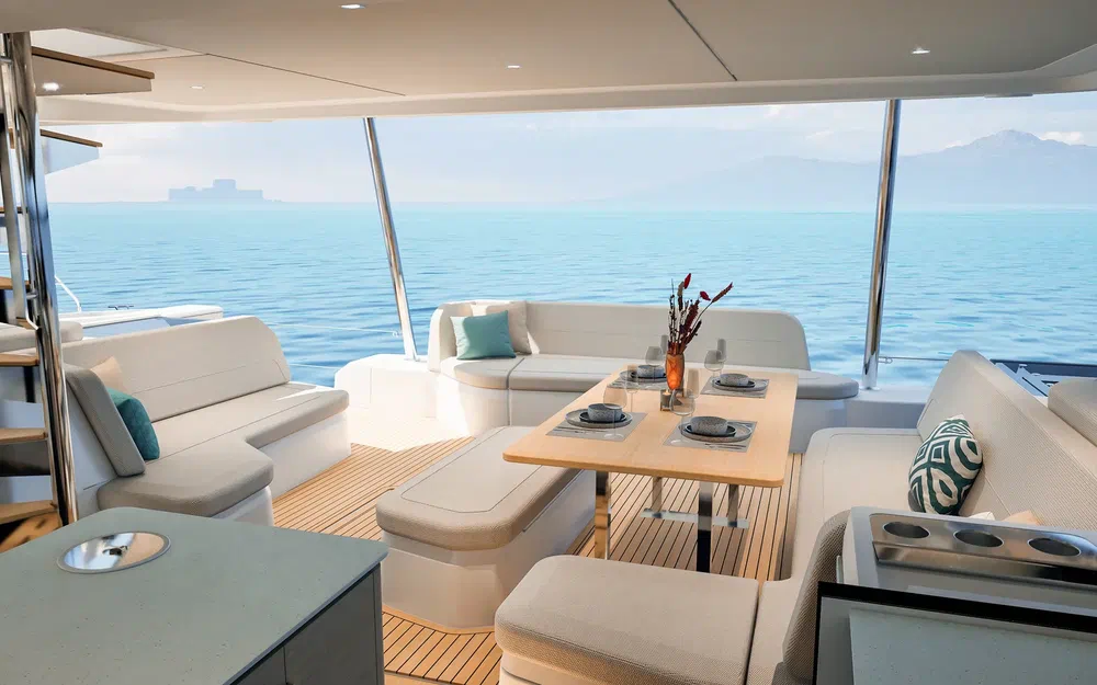 slider 28 Fountaine Pajot FP 55