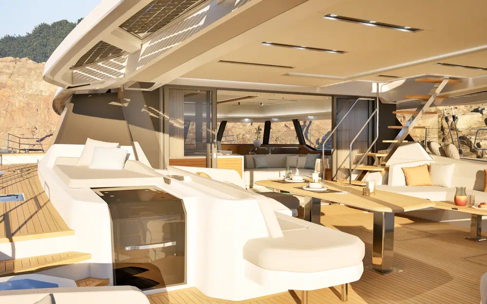 slider 18 Fountaine Pajot FPY 70S