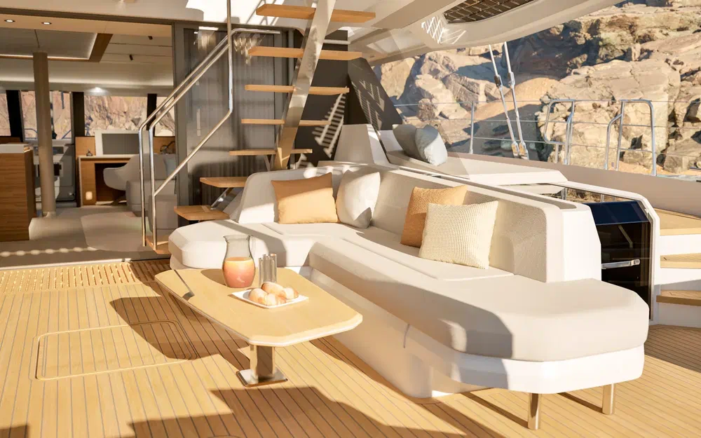 slider 30 Fountaine Pajot FPY 70S