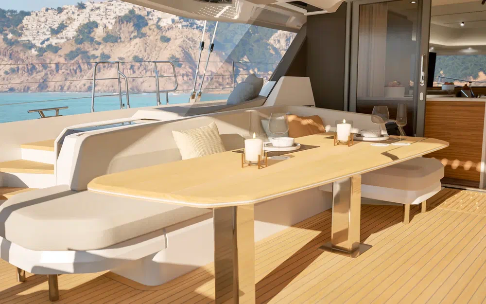 slider 31 Fountaine Pajot FPY 70S