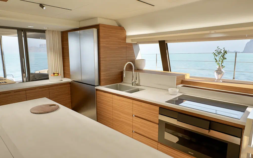 slider 57 Fountaine Pajot FPY 70S