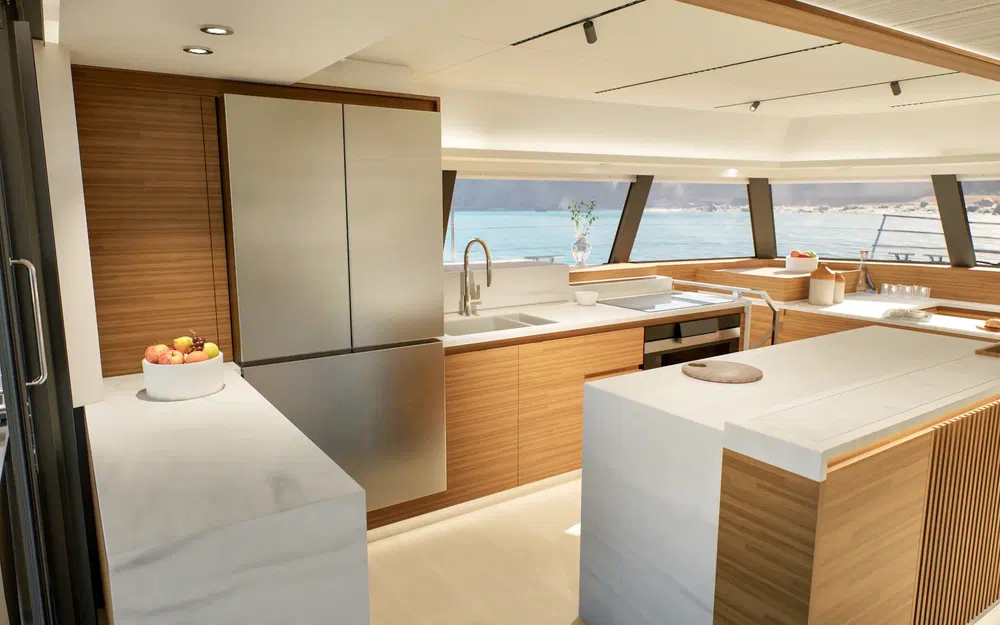 slider 59 Fountaine Pajot FPY 70S