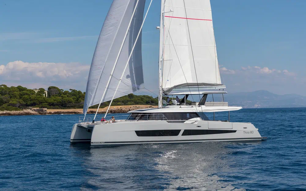 slider 0 Fountaine Pajot Thira 80