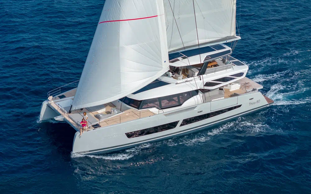 slider 26 Fountaine Pajot Thira 80