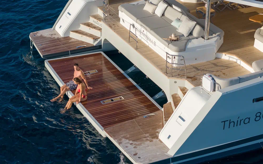 slider 35 Fountaine Pajot Thira 80