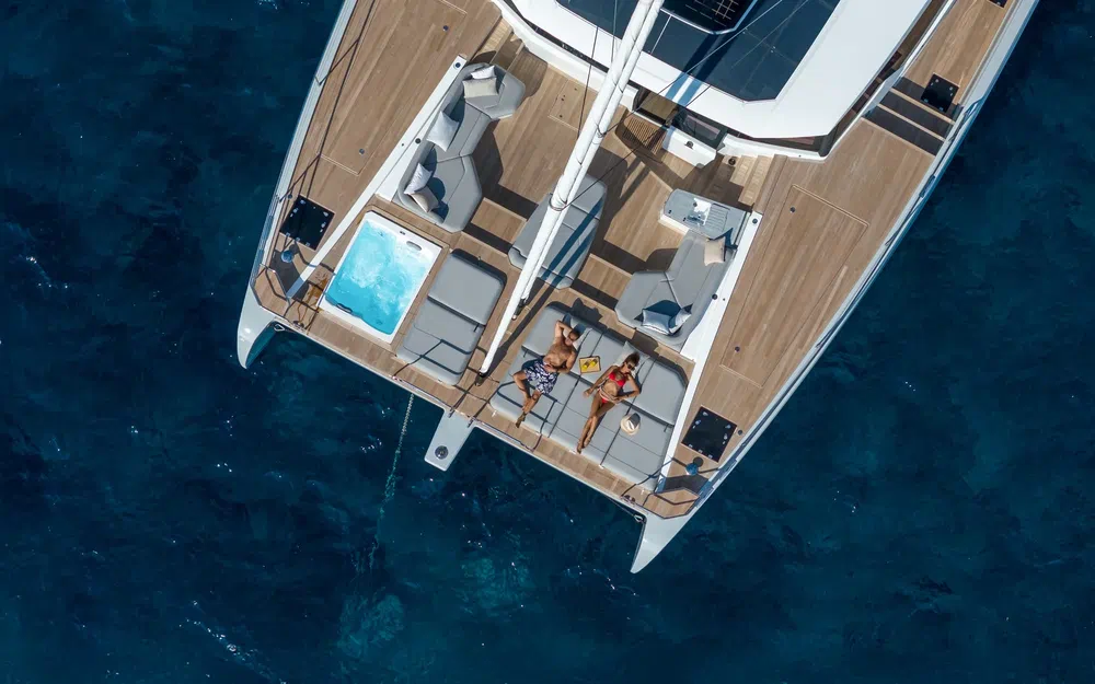 slider 42 Fountaine Pajot Thira 80