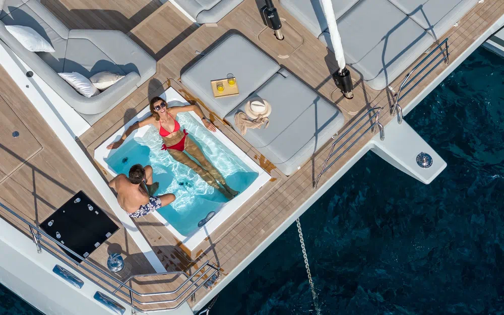 slider 45 Fountaine Pajot Thira 80