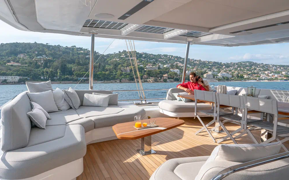 slider 51 Fountaine Pajot Thira 80