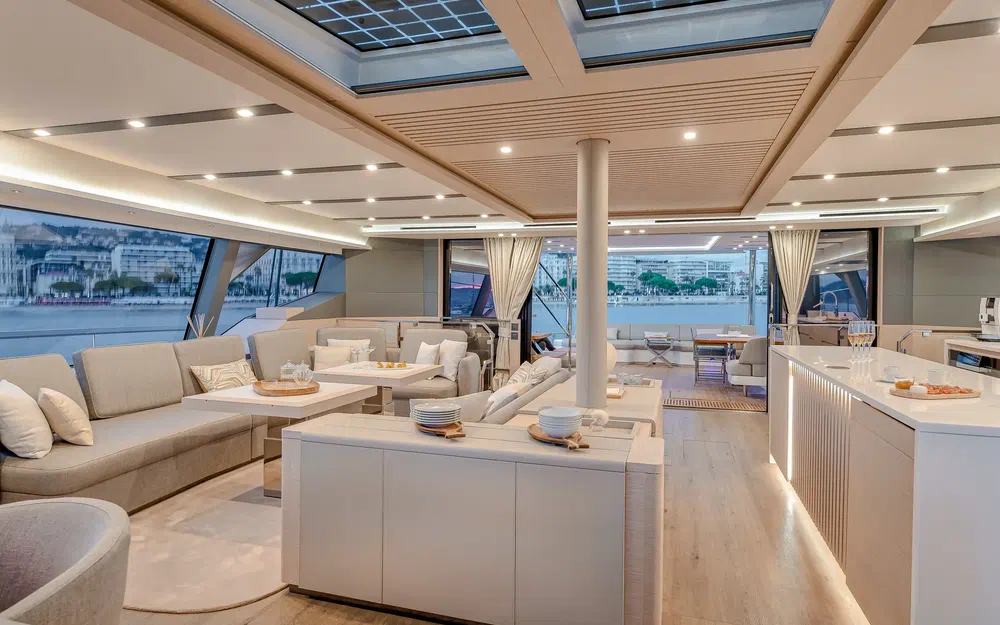slider 73 Fountaine Pajot Thira 80