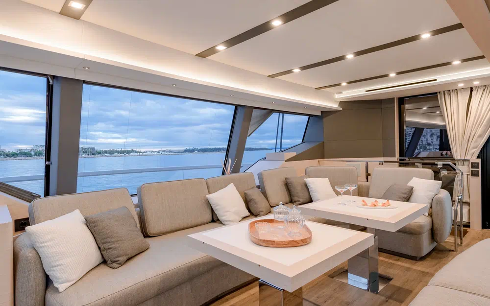 slider 76 Fountaine Pajot Thira 80