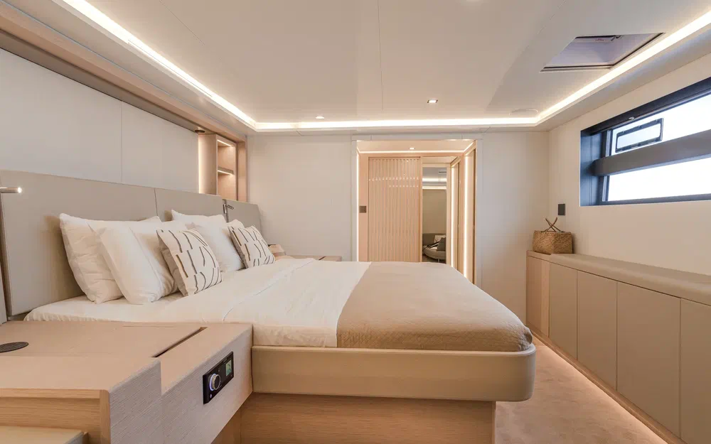 slider 88 Fountaine Pajot Thira 80