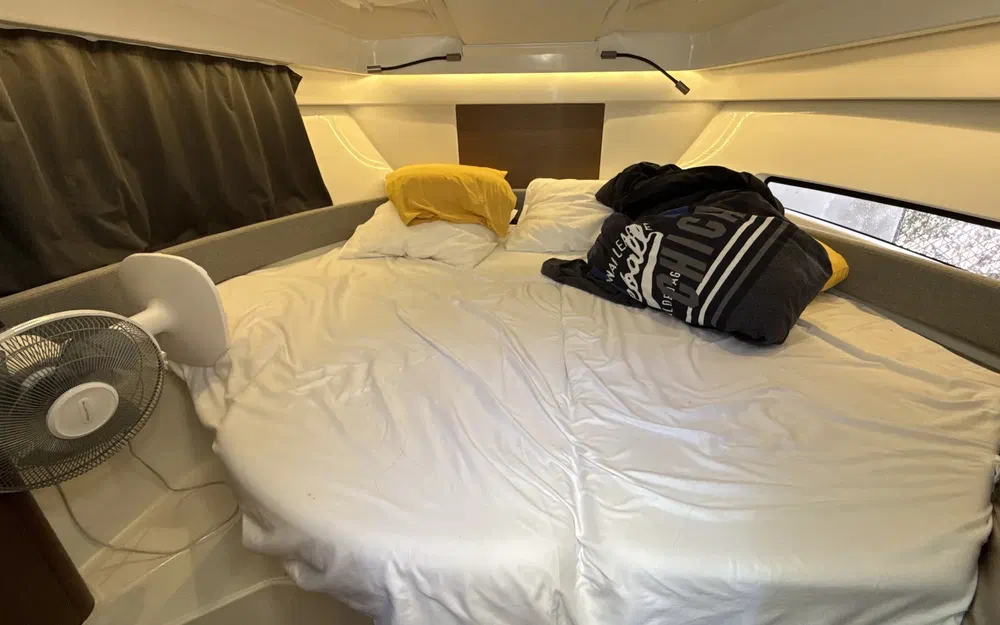 slider 12 Beneteau Antares Serie 9