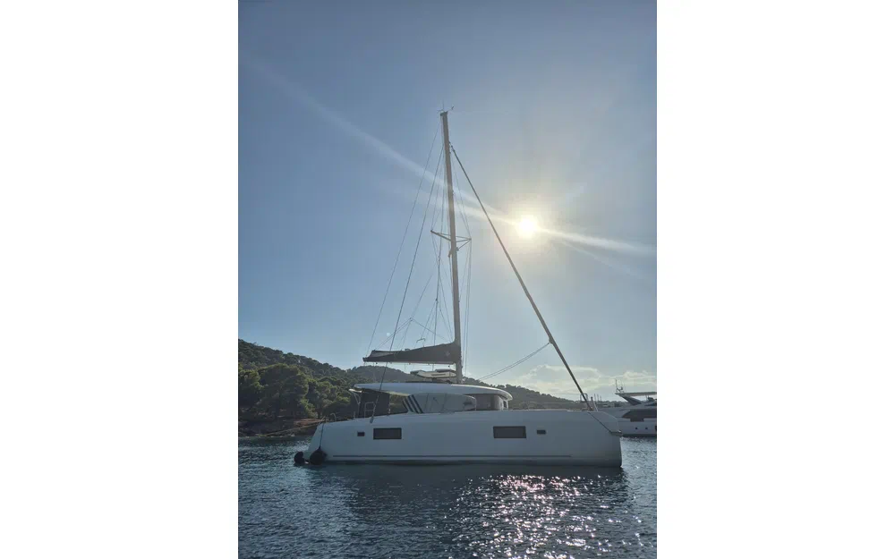 slider 12 Lagoon 42
