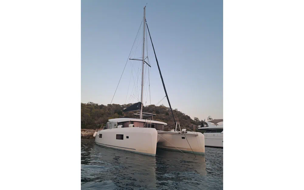 slider 33 Lagoon 42