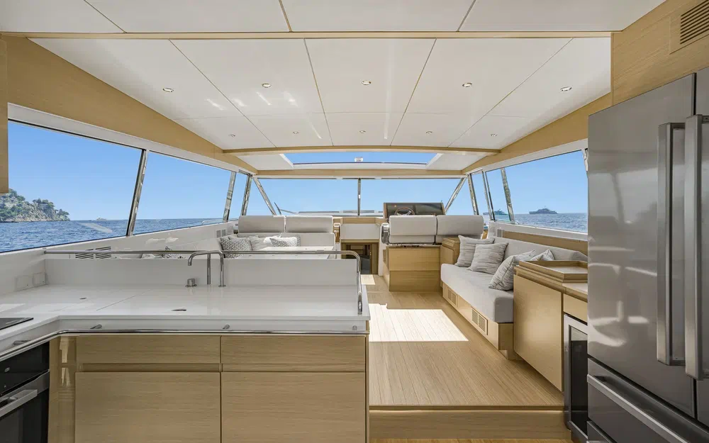 slider 29 Delta Powerboats 72