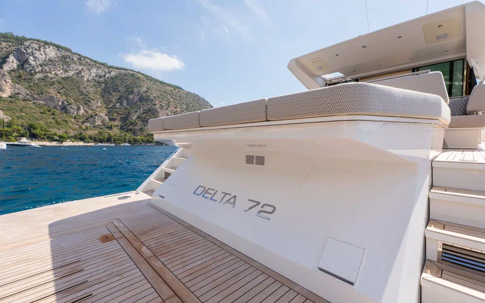 slider 45 Delta Powerboats 72